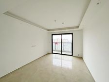 送车位满二 临地铁 南北通透 装修好 高楼层视野无遮挡