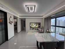 (上新带产权车位)(精装修1年)(客厅带大阳台)(凤凰楼层)