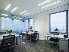 雷格斯希望大厦甲写 15人间精装修 水电网物业全包