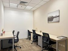 雷格斯坡子街华远国际 可短租业主直租无费!5人间品牌家具