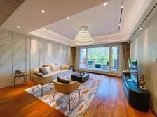 李嘉诚7折出售 5层高洋房跃墅 带50平首层花园和20平