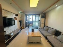 老街新出电梯景观楼层,三房两卫,低市场20个,可拎包入住
