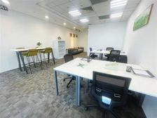 淮海路商圈淮海国际广场可短租 雷格斯5人办公 陕西南路地铁口