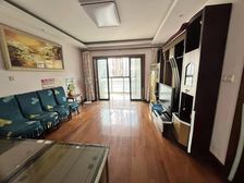 满五 正南 3室2厅 绿地南桥新苑