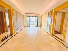 云湖新上大三房 业主急售 200带车位 价格可谈 全新未入住