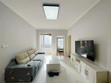 轻轨3号线200 万达一街之隔 中间楼层 看中庭 品牌家电