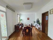 纪念小区!户型好,已装修,带家具家电,可按揭,户型好!
