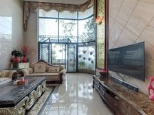 顶楼复式 送车位 326.45平5居 东南向精装修 拎包入住