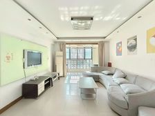 看看真的房源吧!原始大两室,中间楼层,到价签约接收置换