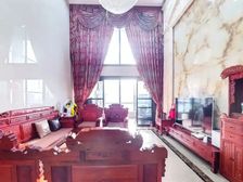 君悦龙庭顶楼精装修复式客厅中空挑高双套房,使用面积约500平