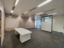 珠江新城 越秀金融 729方豪华装修接待 对电梯口可分割