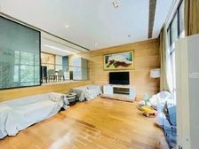 带百平花园联排,已买急售,赠两个车位,满五V一,看房有钥匙