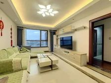 丽景长安二期精装南北大三居看房方便