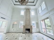 优山B区 湖心区南花园美式独栋 诚售方便看