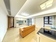 急卖 送车位 113.64平4居 西南向精装修 自住保养好