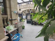 保利蔚蓝,豪华装修下叠,西边套超大花园,超大地下室,拎包入住