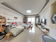 绿景苑 3室2厅 142.55平