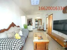 看房方便 温馨2房 繁华商圈 带返租约2500送家私 急售