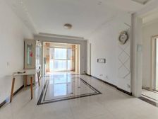 高铁旁 通透大两居 视野好 中间楼层 出行便利