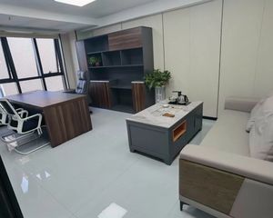正地铁口湘域国际180电梯口空置可自用24空调