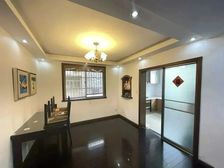 明星社区,未来19号线地铁口,厅朝南带阳台,户型正气,采光好