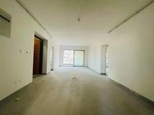 各付价 房龄新 龙湖天街地铁口 纯毛坯四房 中高区 看房随时