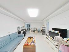 近地铁 精装可拎包入住 出行方便 有电梯 满五 近医院