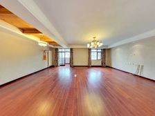 友城名居 四室两卫 南北通透 精装修 私产满5年诚意出售