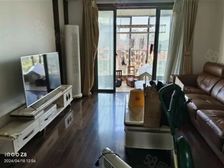 正宗湖景房,小区 一套,房东已买必卖,带产权车位