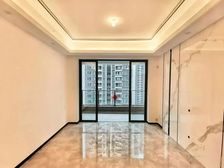 免中介费 合生中央城现房 精装修三房 J区即买即住 中高安静