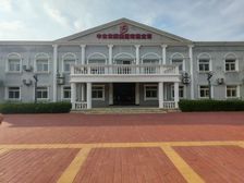 花虎沟精装修独栋 内有鱼塘 菜地 宿舍 食堂配备齐全