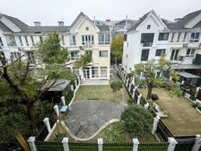 地铁口新出大户型联排 挑空客厅 环绕花园200平 带车库车位