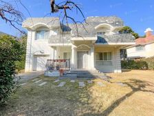 地铁口独栋别墅,花园一亩地,可停四辆车,全套房设计,有钥匙