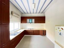 丽水华庭(别墅) 5室2厅3卫 简单装修 1080万元