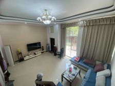 近地铁 精装可拎包入住 边套大花园 采光好位置好 一楼卧室