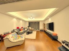 蓝色东方151平改善户型,自住装修,诚心出售