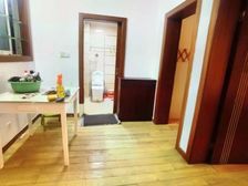 一楼送天井,南北通透,匹配莘song,价格可谈,中心位置