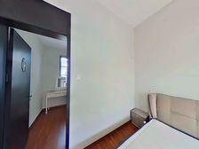 徐泾 中间楼层 居住密度低 有电梯 车位充足 正规商品房