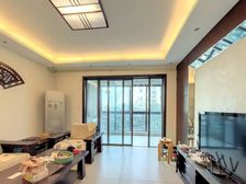 此房在小区中间位置 带电梯中楼层 有车位有 地下室 急卖