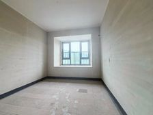 上新 中央公园龙湖清水小洋楼 3房2卫 急售