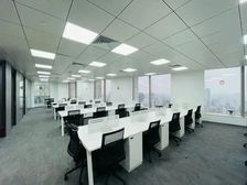 高德置地广场 开发商物业 使用率7成3个房 坐40人