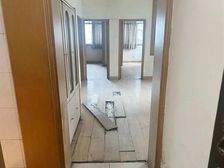 双钢路小区 电梯三房 简单装修 采光好 户型方正 未占用