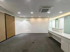 免中芥费 338方服装 直播 电商 海珠大塘地铁 带精装修