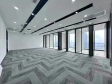 科韵路金融城汇金中心丨高区438方正对电梯口丨望江望小蛮腰