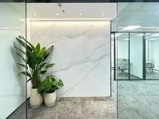 纯写字楼琨莎中心丨100平精装两个到顶丨全套家具户型方正