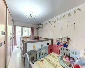 (买房零中.介费)精装可拎包入住 购物方便 南北通透 近医院