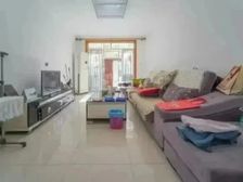 地铁口特假房 底楼送院子 南北通透 适宜老人居住 满五