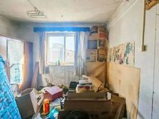 落户房 王串场街伙单4楼 里外间 东照 一次性