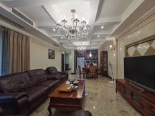 大学城 龙湖U城二组团四房325万