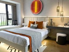 (两万直接按揭过户)星河冠誉府 70万! 送齐全家私电